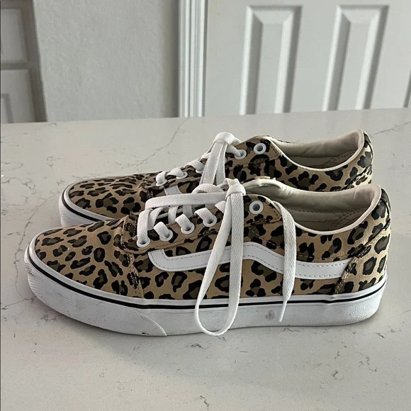 Vans Only Worn Once - Picture 4 of 7